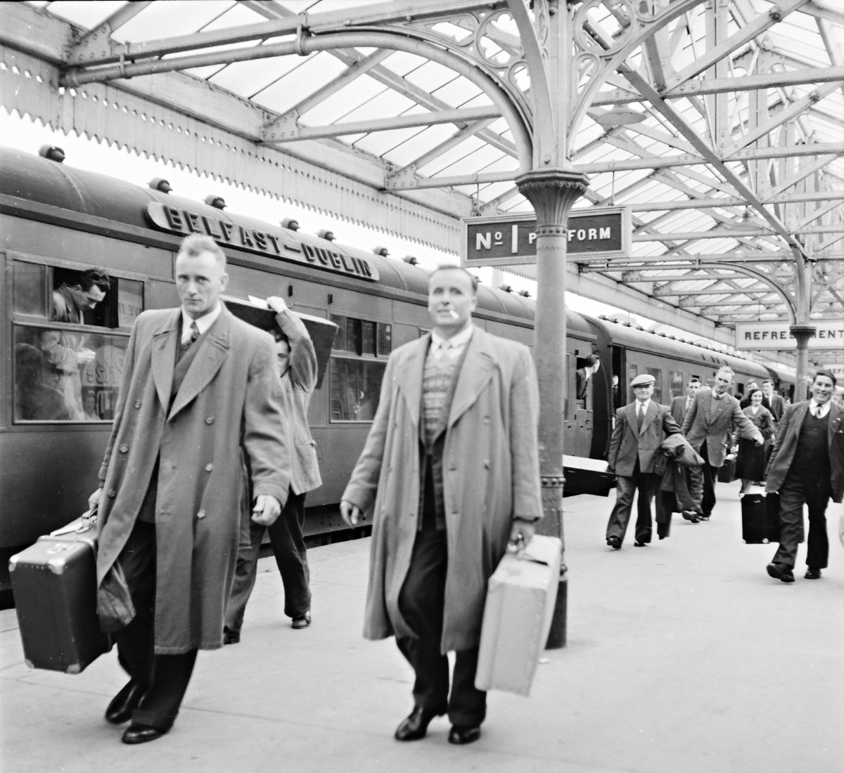 1958 Many workers emigrated