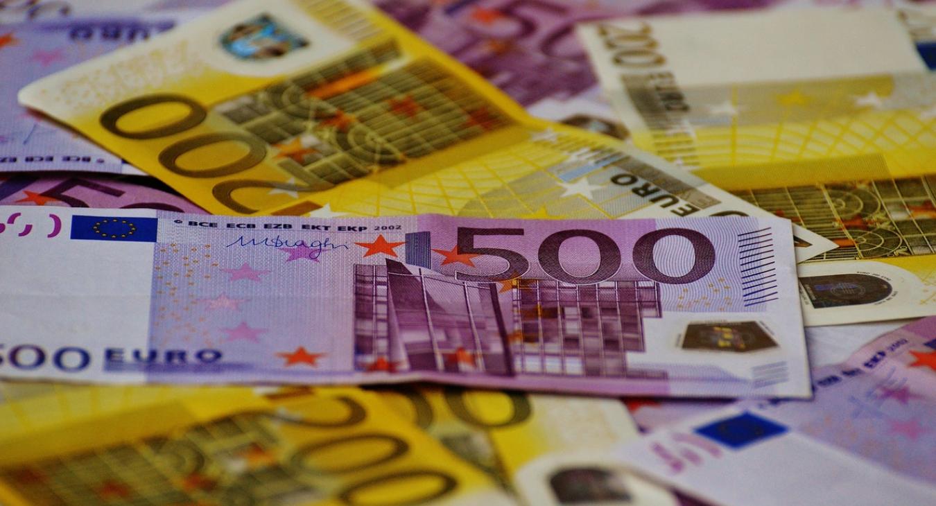 Euro 500 banknotes cash, money, economy