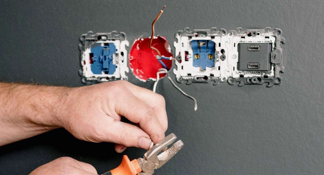 house repair electrician electrics housing