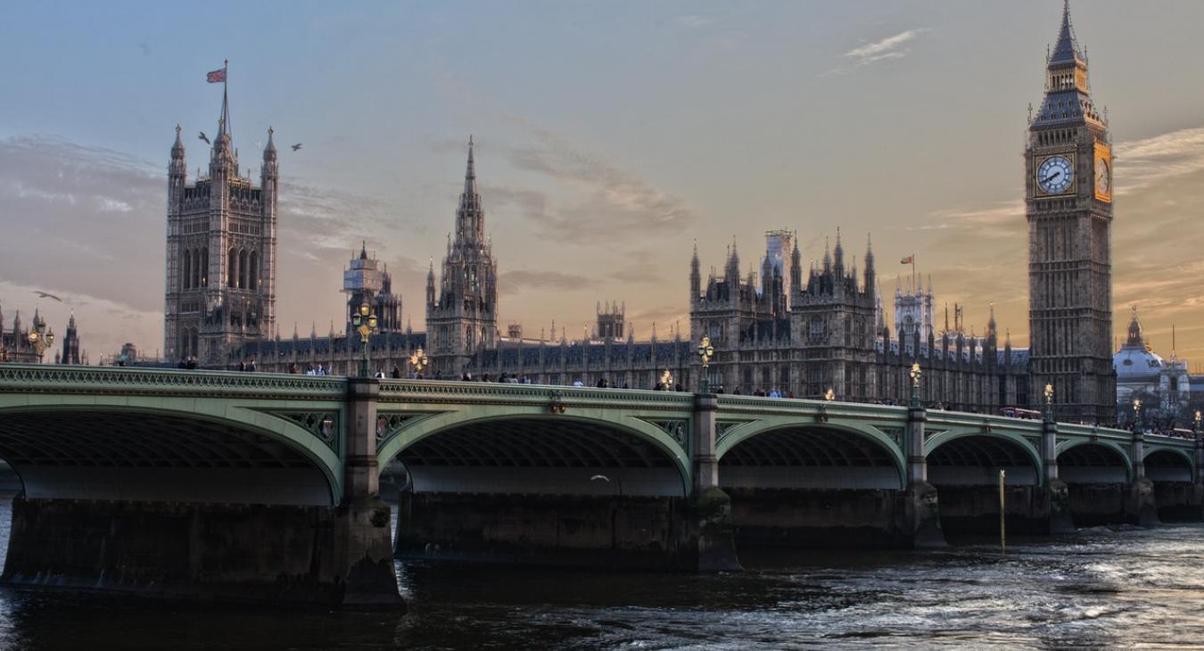 houses parliament